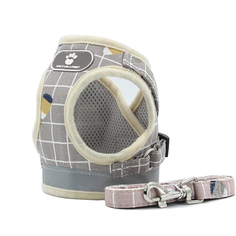 Harnais réfléchissant pour chien, colliers réfléchissants pour chiot et petits chiens gilet en maille respirant, réglable pour petit chien et chat Pug Pet Supplies - Our family dog