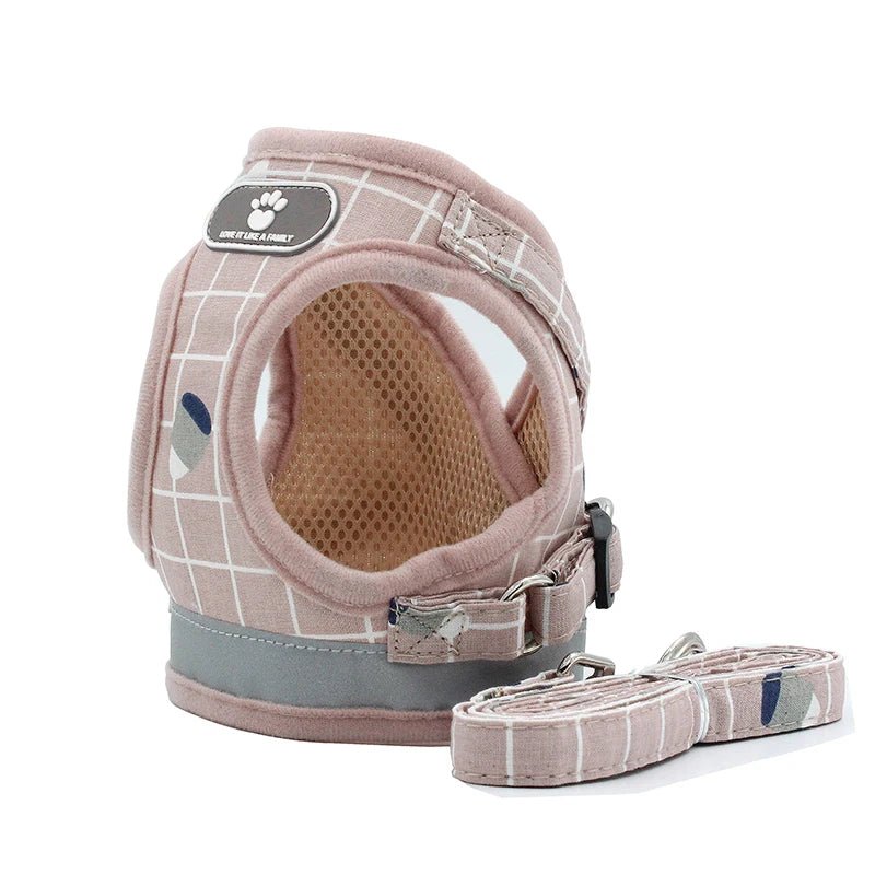 Harnais réfléchissant pour chien, colliers réfléchissants pour chiot et petits chiens gilet en maille respirant, réglable pour petit chien et chat Pug Pet Supplies - Our family dog